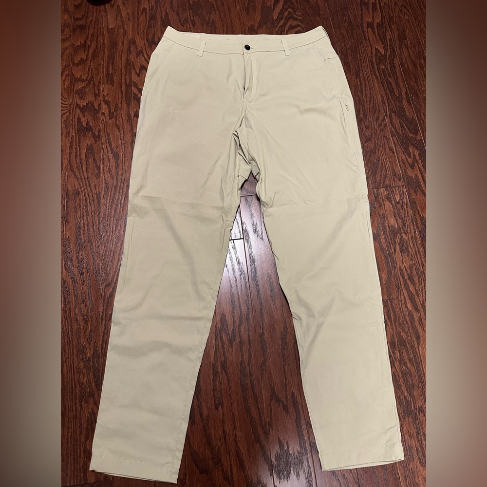 Lululemon Commission Warpstream Golf Pants Size 36W 32L - NWOT